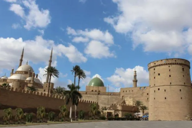 قلعة صلاح الدين من الآثار الباقية في القاهرة التاريخية (وزارة السياحة والآثار)