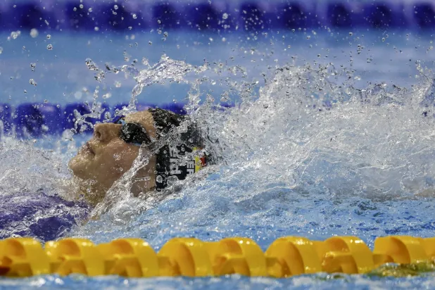 سبَّاحة ألمانية تتنافس ضمن مسابقة في سنغافورة (إ.ب.أ)