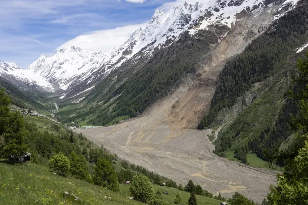 الأنهر الجليدية أكثر عرضة للتغيُّر المناخي (إ.ب.أ)