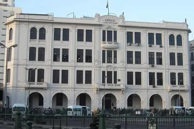 مبنى الإدارة الهندسية للسكك الحديدية بميدان رمسيس (صفحة ديوان المعماريين على فيسبوك)