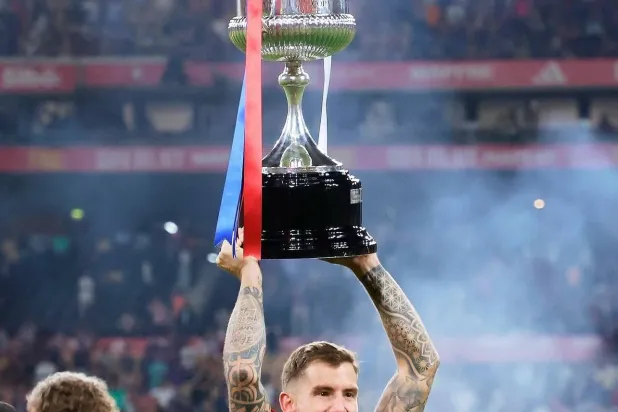 مارتينيز على أبواب النصر (الشرق الأوسط)