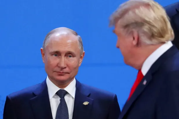 ABD ve Rusya devlet başkanları 2018'de Arjantin'de düzenlenen G20 zirvesinde (Reuters)