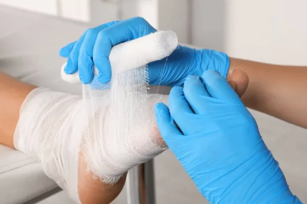 باحثون في الصين يطوّرون علاجاً يُحقق نتائج لافتة في أيام (جامعة نيويورك)