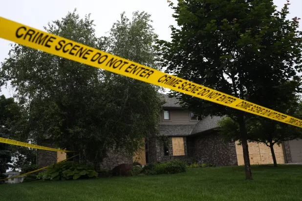 الطفل البالغ من العمر 9 سنوات أبلغ المحققين أن والدته كانت تسحب دمه باستمرار (أ.ب)