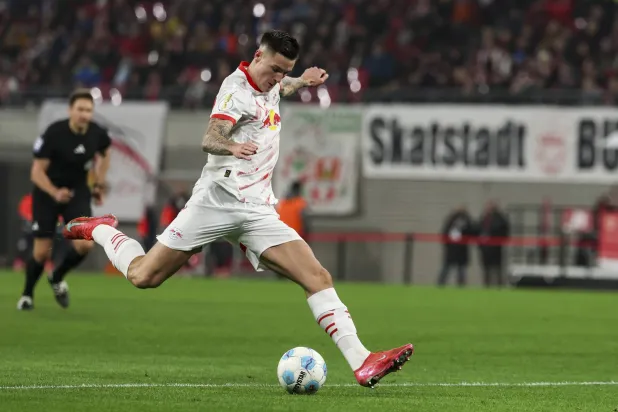 بنجامين سيسكو استقرَّت به الحال في مان يونايتد (د.ب.أ)