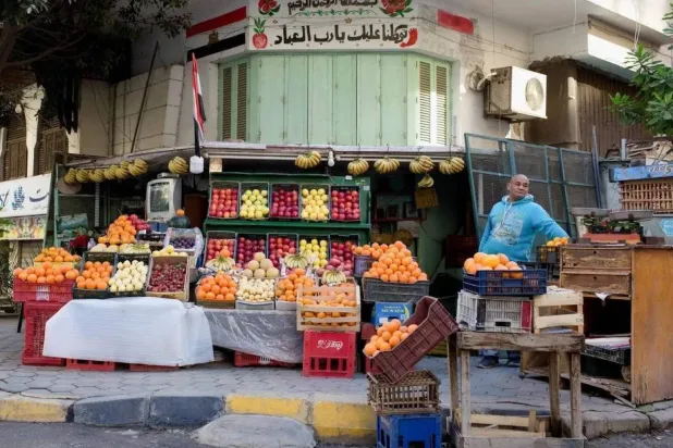 «ستاندرد تشارترد» يتوقع تراجع التضخم في مصر إلى 11% العام المقبل
