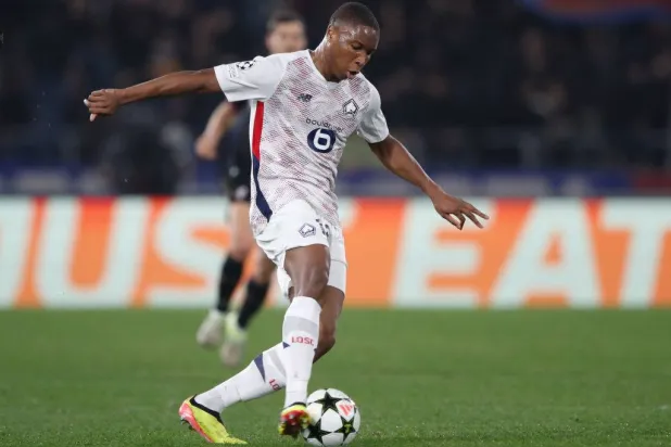 المدافع الفرنسي بافود دياكاتي لاعب ليل (وسائل إعلام أوروبية)