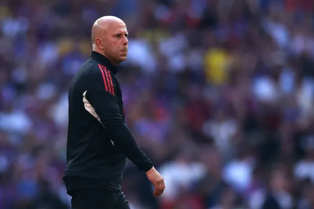 الهولندي آرني سلوت المدير الفني لفريق ليفربول (رويترز)