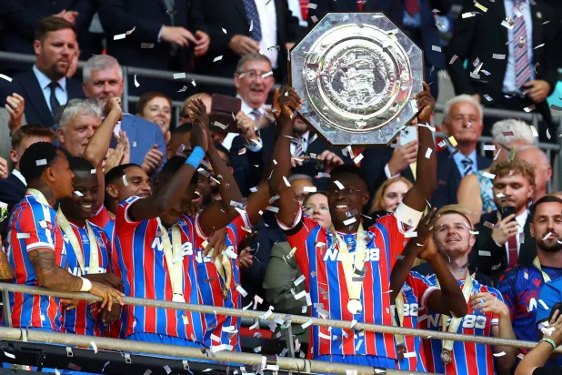 قرار «يويفا» جاء بعد تحقيق كريستال بالاس كأس الدرع (رويترز)