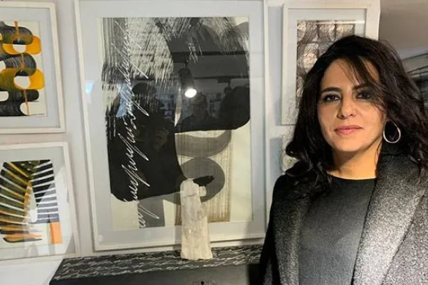 نجوى الهيتمي في معرض لها بمدينة طنجة (من حسابها على فيسبوك)