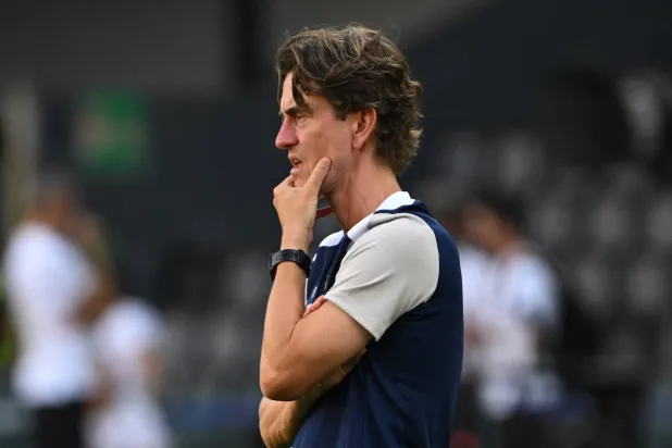 الدنماركي توماس فرانك مدرب توتنهام (رويترز)