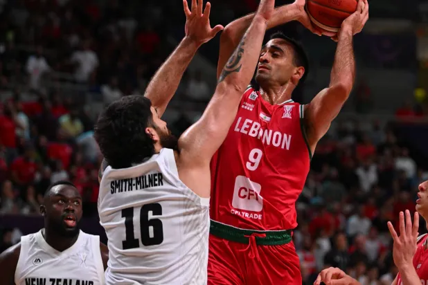 من المواجهة التي جمعت لبنان ونيوزيلندا في كأس آسيا للسلة (تصوير: علي خمج)