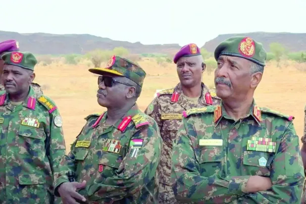 Head of Sudan’s Sovereignty Council and army commander Abdel Fattah al-Burhan (R) during a visit to Musawwarat. (Facebook)