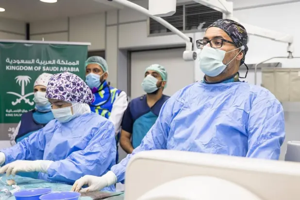 Kampanyanın başlangıcından bu yana gönüllü sağlık ekibi 10 çocuğa kalp kateterizasyonu uyguladı ve hepsi başarılı oldu (SPA)