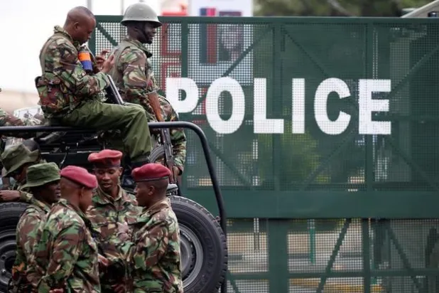 عناصر من الشرطة الكينية في نيروبي (أرشيفية - رويترز)