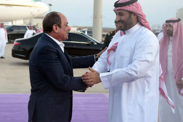 الأمير محمد بن سلمان يودع الرئيس عبد الفتاح السيسي في مطار نيوم (الرئاسة المصرية)