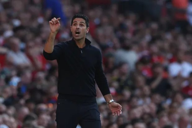 ميكيل أرتيتا المدير الفني لفريق آرسنال الإنجليزي (إ.ب.أ)