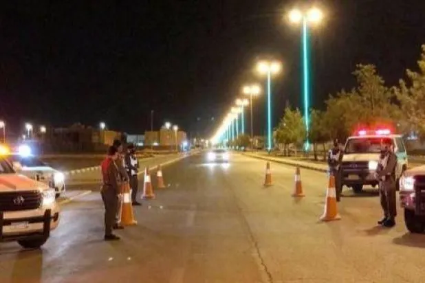 ضبطت الحملات الميدانية 18 متورطاً في نقل وإيواء وتشغيل مخالفي الأنظمة (واس)
