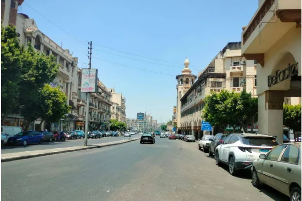 شوارع بالقاهرة تكاد تخلو من المارة تجنباً لموجة حر (الشرق الأوسط)