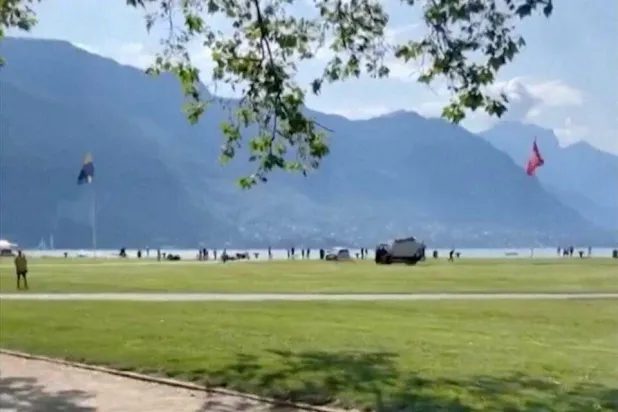 أرشيفية لأحد متنزهات فرنسا (رويترز) 