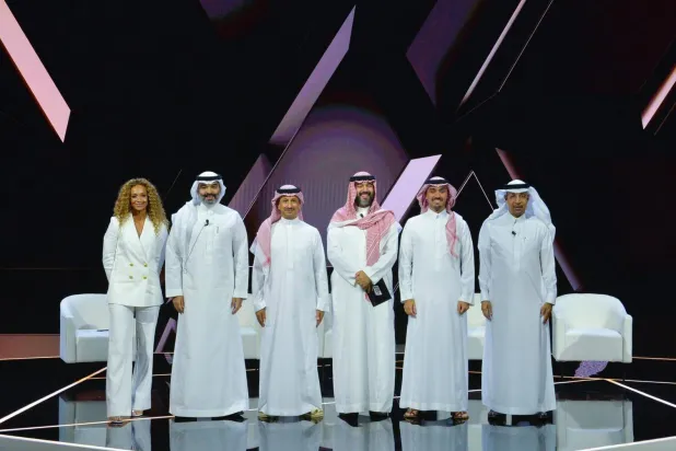 المتحدثون في اليوم الأول يلتقطون صورة جماعية بعد نهاية المؤتمر (الشرق الأوسط)