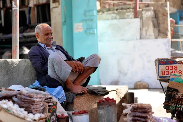 Yemen para biriminin toparlanması hükümete olan güveni yeniden sağladı, bunun da hizmetleri iyileştirmesi ve emtia fiyatlarını düşürmesi bekleniyor (AFP)
