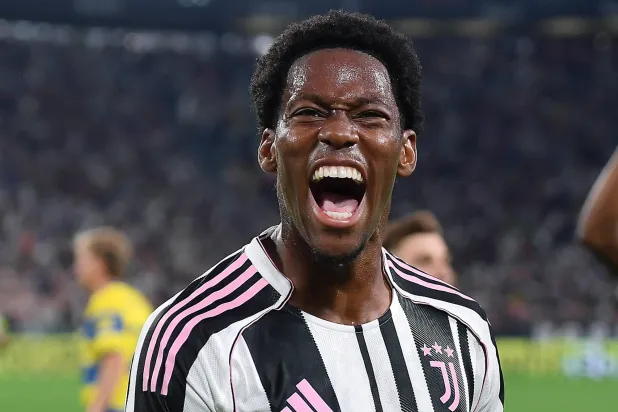 جوناثان ديفيد تألق في ظهوره الأول بالدوري مع يوفنتوس (إ.ب.أ)