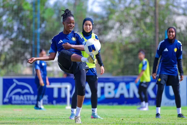«سيدات النصر» يخضن معسكراً تحضيرياً مكثفاً تضمَّن تدريبات صباحية ومسائية مكثفة استعداداً للبطولة (الشرق الأوسط)