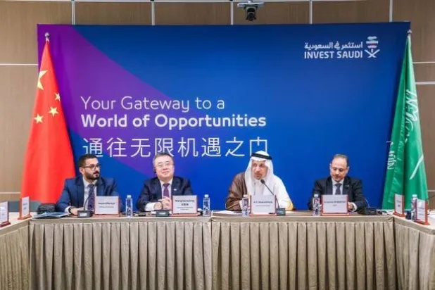 السعودية والصين تستكشفان فرص التعاون في بناء السفن والصناعات البحرية 