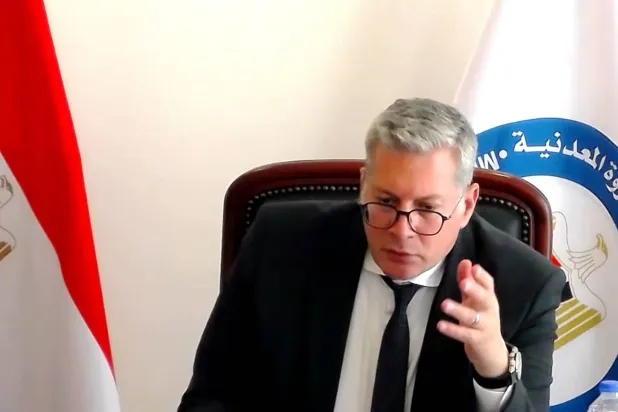 وزير البترول المصري كريم بدوي (وزارة البترول المصرية)