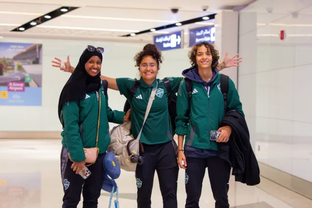 جانب من وصول بعثة الفريق إلى جدة (النادي الأهلي)