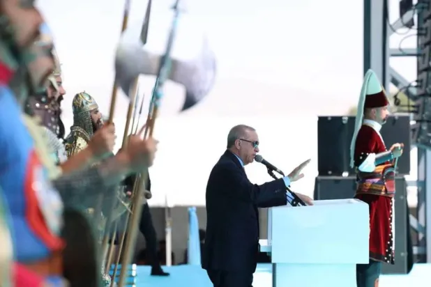 Erdogan speaking during the commemoration of the Battle of Manzikert (Turkish Presidency)
