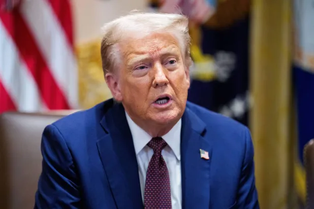 رئيس الولايات المتحدة دونالد ترمب في اجتماع مجلس الوزراء بالبيت الأبيض في العاصمة الأميركية واشنطن... 26 أغسطس 2025 (إ.ب.أ)