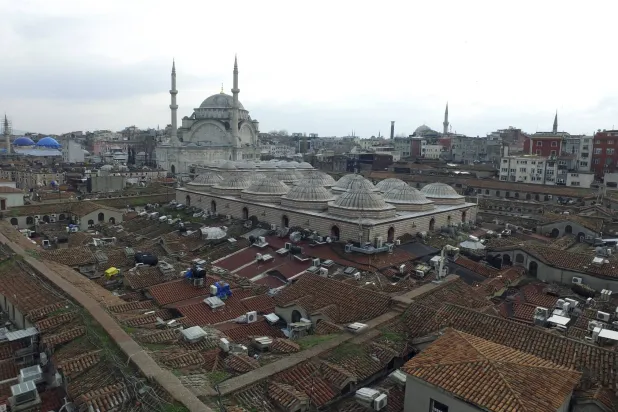 تُعد الحوادث الناجمة عن إطلاق النار ابتهاجاً أمراً شائعاً في تركيا (أرشيفية - أ.ب)