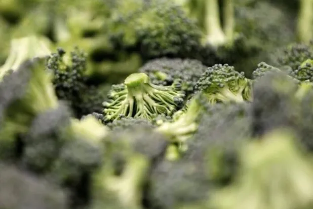 دراسة: تناول أنواع معينة من الخضراوات يقلل من خطر الإصابة بسرطان القولون