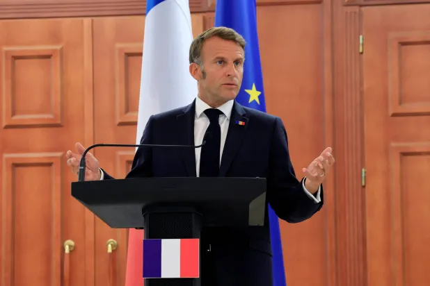 الرئيس الفرنسي إيمانويل ماكرون (رويترز)
