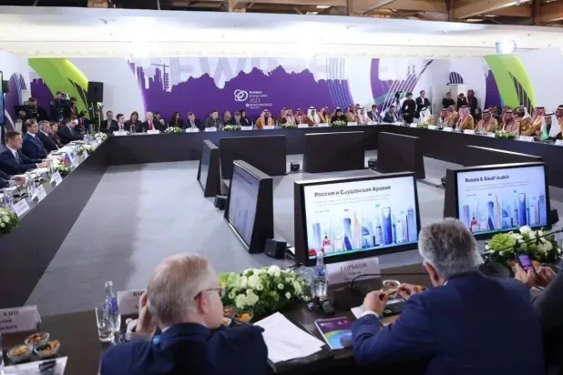 جانب من الدورة الثامنة لاجتماع اللجنة السعودية - الروسية المشتركة في موسكو (الشرق الأوسط)