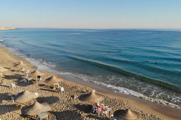 الشواطئ الليبية تمتد لمئات الكيلومترات على ساحل البحر المتوسط (وزارة السياحة الليبية)