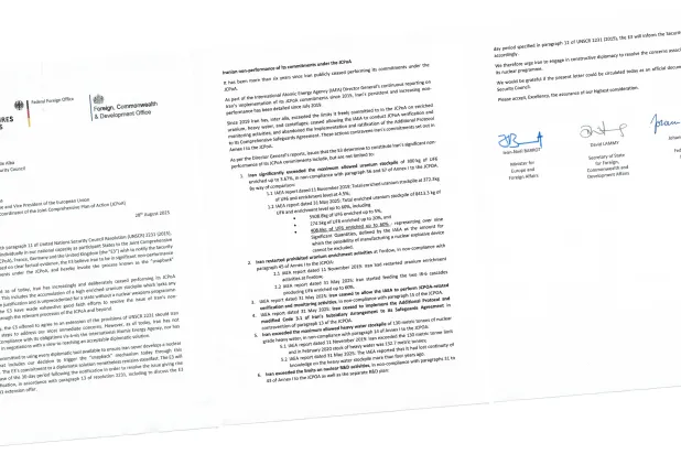 صورة من رسالة بعثت بها الترويكا الأوروبية إلى مجلس الأمن بشأن طلب إعادة تفعيل العقوبات الأممية على إيران