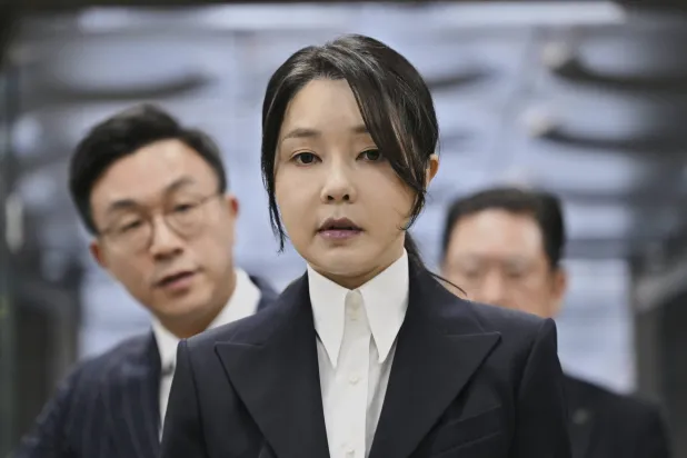 كيم كون هي زوجة الرئيس الكوري الجنوبي السابق المسجون يون سوك يول (أ.ب)