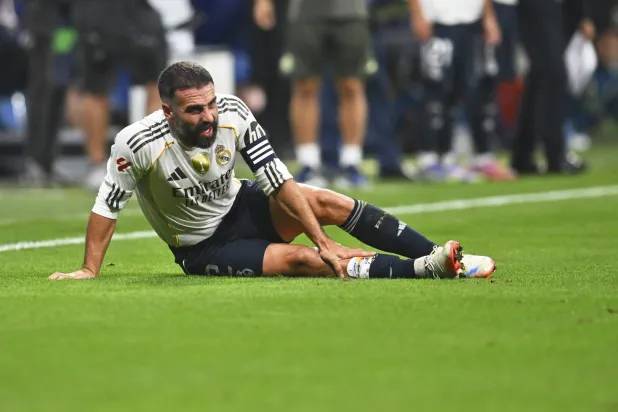 مدافع ريال مدريد المخضرم داني كارفاخال (أ.ب)