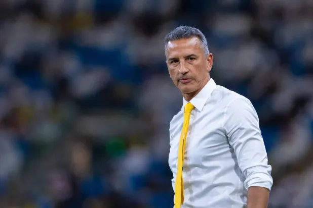 سجّل شاموسكا بداية محبطة بخسارته بخماسية أمام النصر (نادي التعاون) 