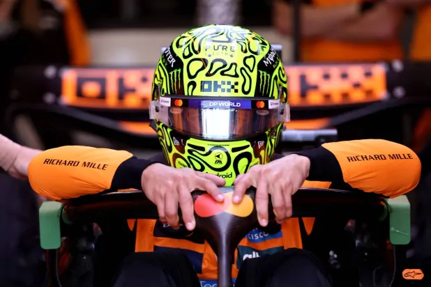 البريطاني لاند نوريس سائق فريق مكلارين (رويترز)