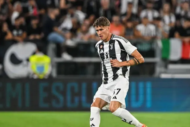 نيكولو سافونا (نادي يوفنتوس)