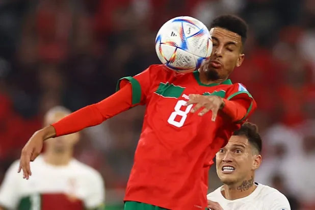 لاعب الوسط المغربي عز الدين أوناحي (رويترز)