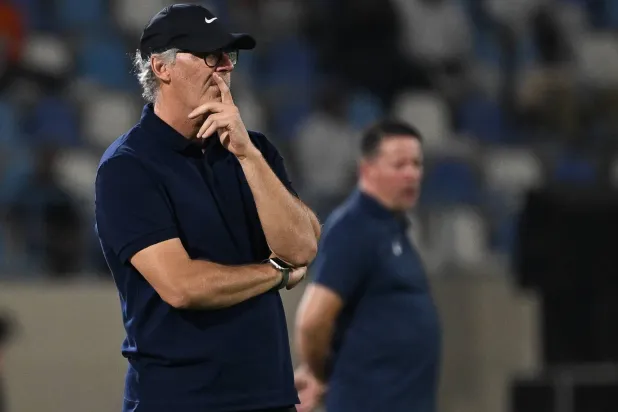 لوران بلان مدرب فريق الاتحاد (تصوير: علي خمج) 