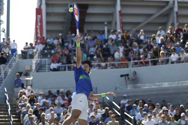 أليكس دي مينو (إ.ب.أ)