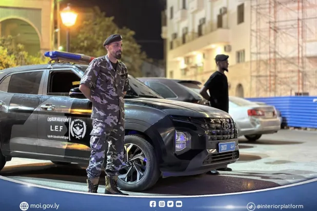 عنصران من قوة إنفاذ القانون التابعة لوزارة الداخلية بغرب ليبيا 26 أغسطس 2025 (وزارة الداخلية)