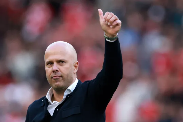 أرني سلوت مدرب ليفربول (رويترز) 