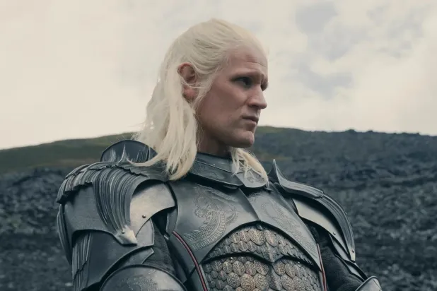 42 yaşındaki Matt Smith, Doctor Who'daki 11. Doktor'u ve The Crown'da Prens Philip'i canlandırmasıyla da tanınıyor (HBO)